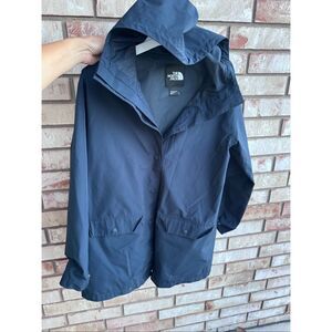 The North Face women’s M navy blue raincoat jacket hooded long button up lightwe